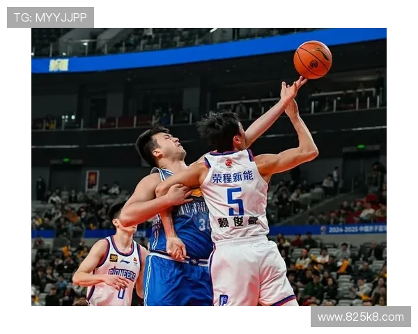 CBA篮球比赛精彩回顾：激烈对决与明星球员表现